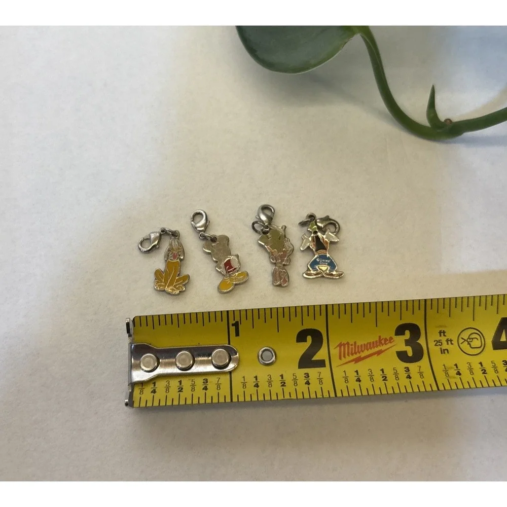 Disney‎ Charm Keychain Mickey Mouse Minnie Mouse Pluto Goofy